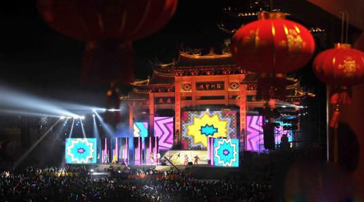 “媽祖故里”兩岸青年以歌會(huì)友 6月7日晚,以“海峽情、媽祖緣、青春曲”為主題,第八屆海峽論壇·媽祖文化活動(dòng)周……