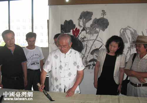 �{�нMһ���b�p�_����������Ʒ