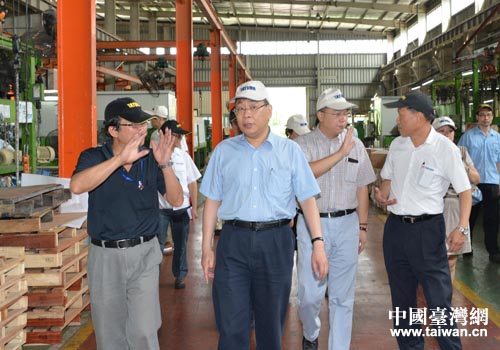 市臺辦和市安監局有關部門的領導實地檢查企業安全生產情況 市臺辦和市安監局有關部門的領導實地檢查企業安全生產情況