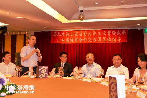 在臺南與大億集團(tuán)吳俊億董事長交流座談 在臺南與大億集團(tuán)吳俊億董事長交流座談