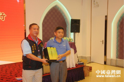 ����ʡ�_�k�����������Σ��ң��c�±�������ӛ�߅f�����׶������L��һ��