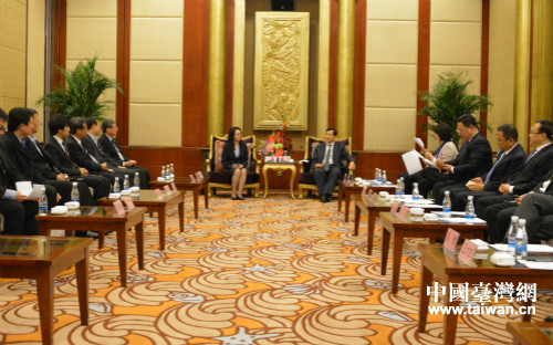 ���B��ί��ί������Ҋ�_������