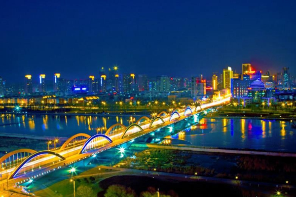 山西:營商環(huán)境優(yōu)化 市場(chǎng)活力迸發(fā).jpg