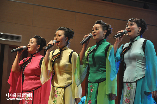 С���ӽM���ݳ���(d��ng)Ϳ��衶���ľG�����𲨡���