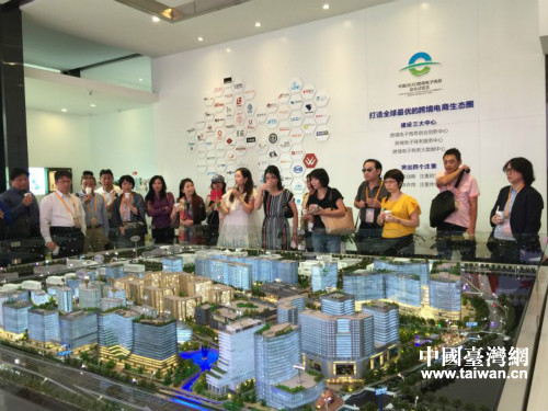 \���^���ݿ��QС�