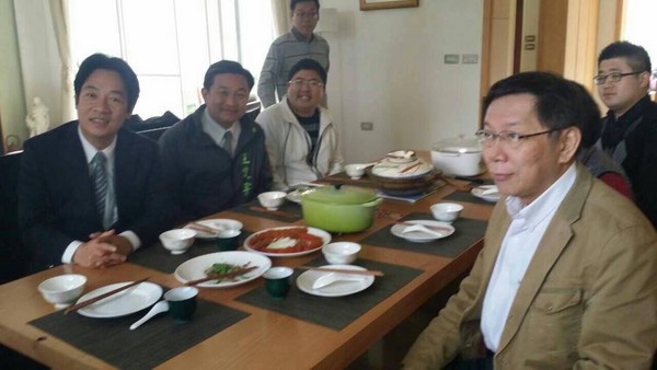 民進(jìn)黨大佬穿針引線 柯文哲與賴清德“秘密約會(huì)” 民進(jìn)黨大佬穿針引線 柯文哲與賴清德“秘密約會(huì)”