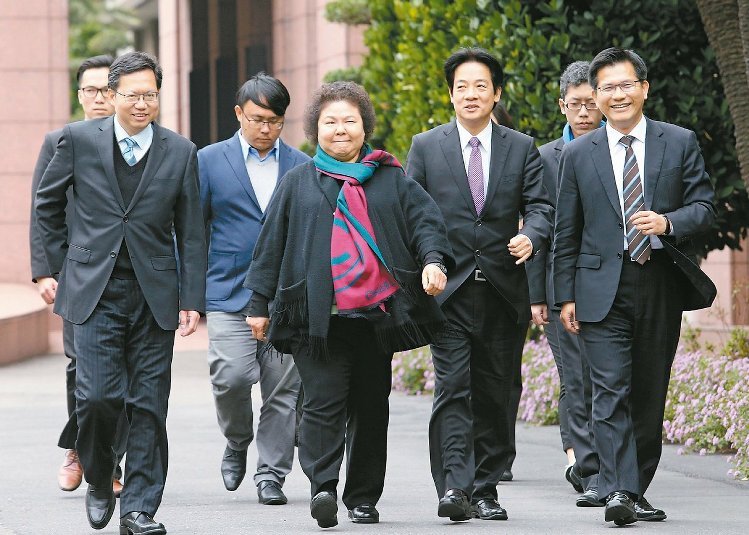 柯文哲上任滿月 柯式作風讓綠營縣市長紛紛焦慮 柯文哲上任滿月 柯式作風讓綠營縣市長紛紛焦慮