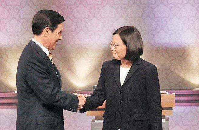 �RӢ�Ų�Ӣ������10�c(di��n)�����_(t��i)���e�^��ʽ��(hu��)��