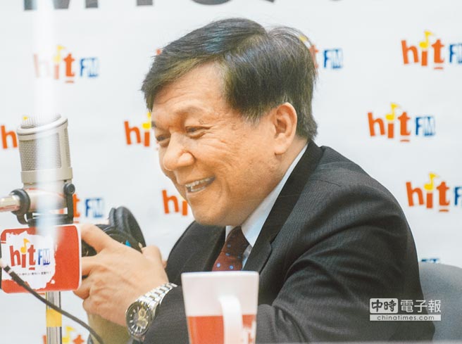 臺(tái)灣準(zhǔn)“經(jīng)濟(jì)部長”李世光29日接受電臺(tái)專訪 臺(tái)灣準(zhǔn)“經(jīng)濟(jì)部長”李世光29日接受電臺(tái)專訪