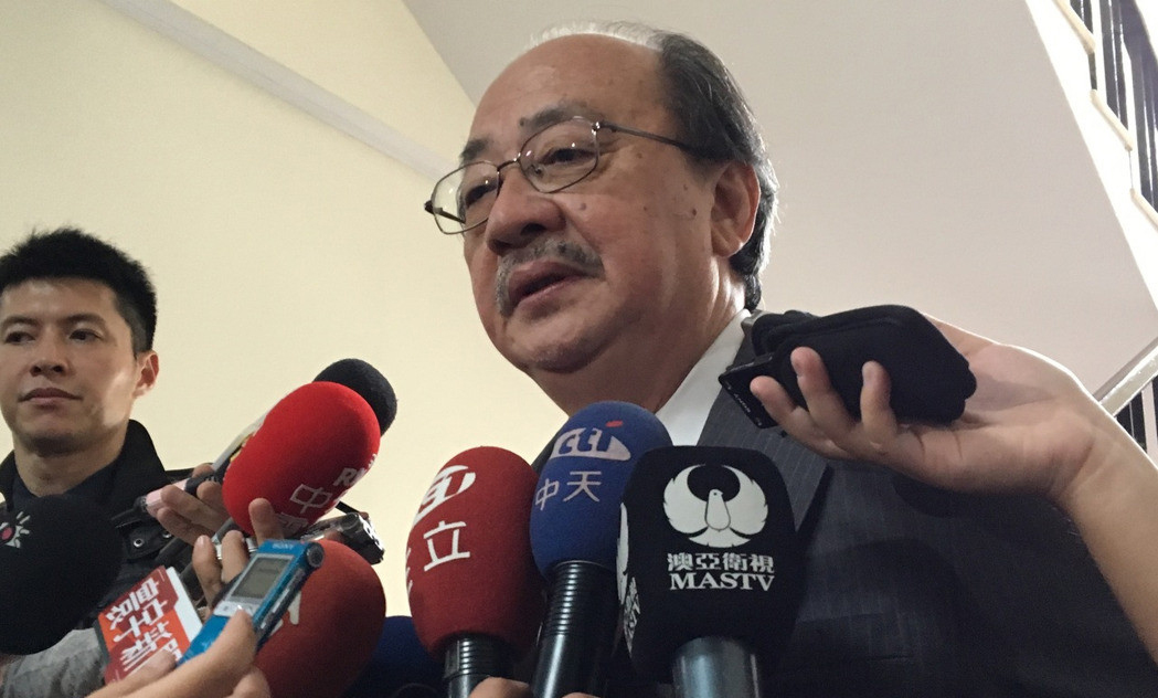 柯建銘上午針對勞團與學生闖入辦公室發(fā)表看法 柯建銘上午針對勞團與學生闖入辦公室發(fā)表看法