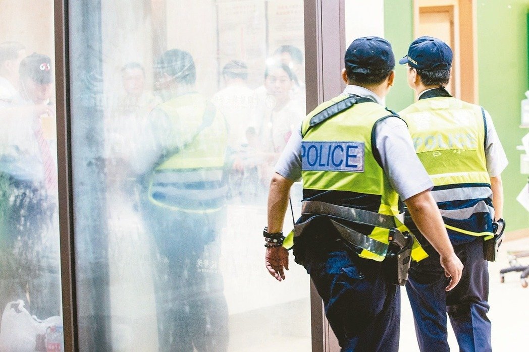 臺(tái)灣警察平均壽命62歲 年金改革延到65歲請(qǐng)領(lǐng)被罵翻 臺(tái)灣警察平均壽命62歲 年金改革延到65歲請(qǐng)領(lǐng)被罵翻