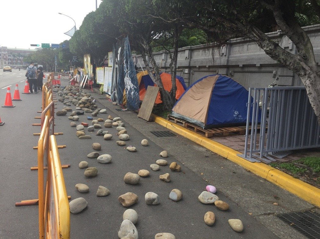 �����(hu��)��ͨ����ĭ�����ƣ���Ӣ���k������߅׃���h¶�I(y��ng)�^(q��)