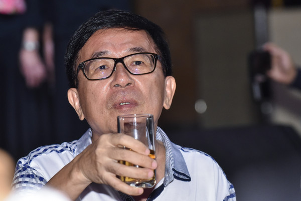 綠議員成立"赦扁大聯(lián)盟" 喊話"繼承資產(chǎn)也要處理負(fù)債" 綠議員成立"赦扁大聯(lián)盟" 喊話"繼承資產(chǎn)也要處理負(fù)債"