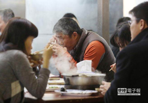 һ�󲨶��u��ϯ���_�����̮�(d��ng)���W���vŲ������˦偡�