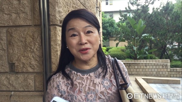 周玉蔻開撕柯文哲綠營沒人幫 哽咽抱怨反遭對方一通罵 周玉蔻開撕柯文哲綠營沒人幫 哽咽抱怨反遭對方一通罵