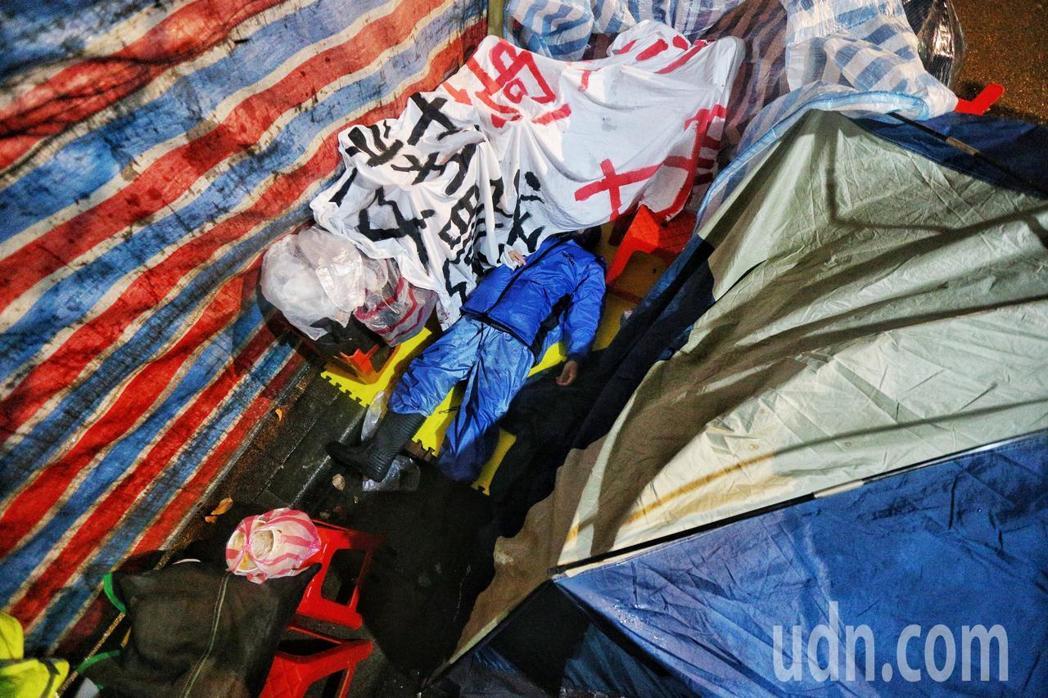 �Լ��˱������������ಫ ���M�h���"����Σ�C"?