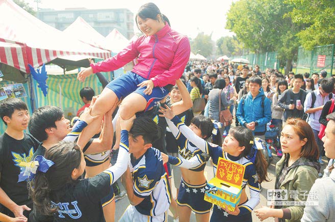 臺清華大學教授李家同:臺灣不開放等于自殺 臺清華大學教授李家同:臺灣不開放等于自殺