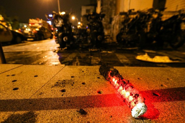 臺北松山派出所發生火警 11輛警用機車被燒毀(組圖) 臺北松山派出所發生火警 11輛警用機車被燒毀(組圖)