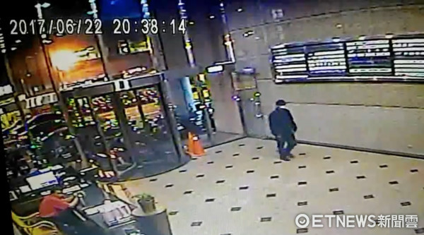 ����ʽ����3�ˣ��_��20�q�����ԱM�X���Ѫ�ѻ֏�(f��)�����E�󣨈D��