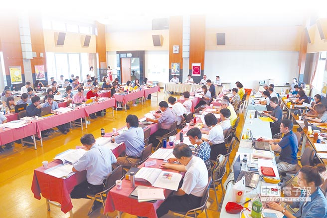 臺灣高中語文課綱文言文比例維持45%至55% 臺灣高中語文課綱文言文比例維持45%至55%