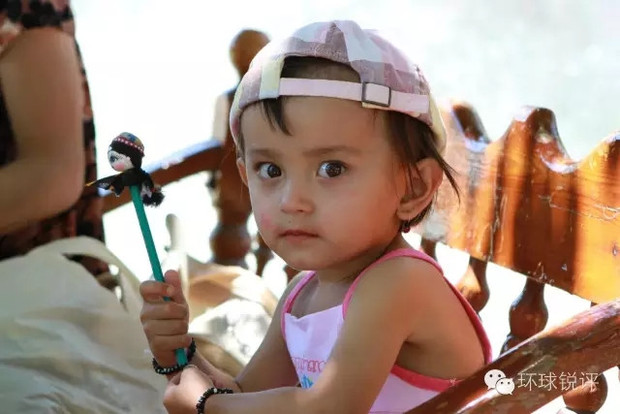 �DƬĬ�J���}