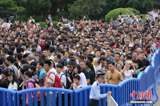 直面景區(qū)擁堵之痛:網(wǎng)絡(luò)預(yù)售分時制能否成良方?