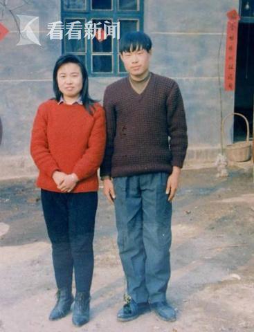 聶樹(shù)斌和姐姐聶淑惠合影