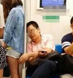 ���i��!�������ڵ��F��C����Ů�˿� ���R��]������