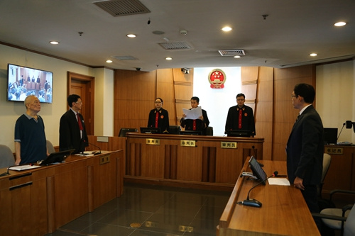  ����һ�����ЬF���D������һ��Ժ���D