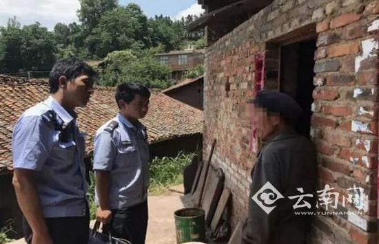 民警上門了解情況