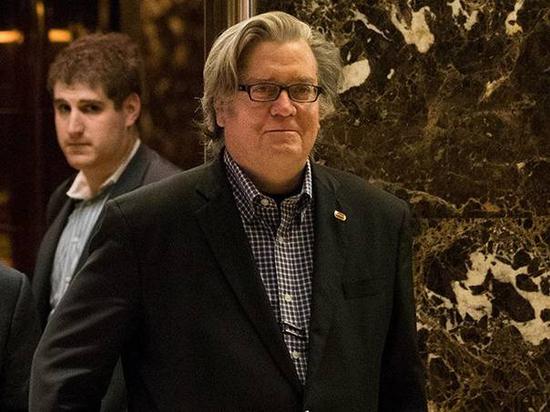 ʷ�ٷ򡤰��r��Stephen Bannon����ǰ���ΰ׌m��ϯ���Ԏ����Y���