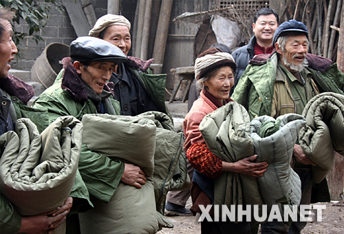 �Ĵ��fԴ���S��lȽ�҉δ��ܞĴ����յ����������́����������ޱ���1��30�Քz���� 1��11���ԁ��������С��츮֮�������u���Ĵ����󲿷ֵ؅^���F�˺�Ҋ�ĳ��m��������ѩ�^����ȫʡ19���У��ݣ���99���h���С��^��������50���vʷͬ������ص���ѩ�����ĺ���1030���f�˲�ͬ�̶��ܞģ�Ⱥ�����a����ͽ�������ܵ�����Ӱ��� &nbsp;&nbsp;&nbsp;&nbsp;�ں�Ҋ�Ĵ����ǰ���Ĵ�ʡί��ʡ��������ˡ������_���������������P���T����Ҫ��Ѹ���ɳ��ˆT�s���ą^������ѩ���_���ܞ�Ⱥ����������õ����ϣ��_����ͨ��ͨ�ʹ��\�������_����ˮ������������ͨ�������\�У��_���ą^��r����������������_���ўĺ����͵�����޶����_�����Þĺ����a�Ϳ����Ծȵȸ�헜ʂ乤���� ���A��l