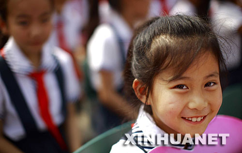 6��1����һ��С�W�����ӏVԪ������Z�WУ�e�еĻ�����������Ĵ��VԪ������Z�WУ�e�С����ٞ��y �ԏ����L�����}��ӣ��c������һ�����H��ͯ���� ���A��ӛ�߲œP�z