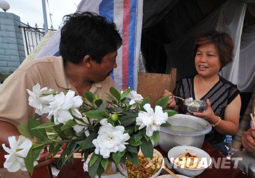 6��8�գ��봨�hӳ��患�һ���ܞ�Ⱥ���Ý��׵�Φ�ӻ��b�c����ǰ�Ĳ����� &nbsp;&nbsp;&nbsp;&nbsp;ӛ�����Ĵ�����ą^�������ą^Ⱥ���]�б����y���壬�������������ڏĞ��y���𲽻֏��������ą^̎̎չ¶���C�� ��